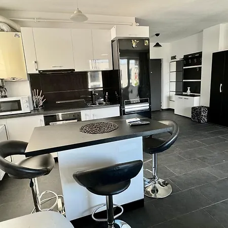 Apartment Oferim Spre Inchiriere De Lux