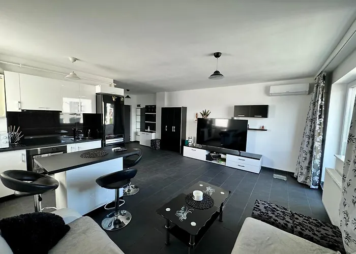 Oferim Spre Inchiriere De Lux Apartamento *